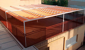 P&eacute;rgolas en El Viso de San Juan.