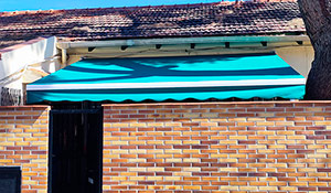 Toldos en Carranque.